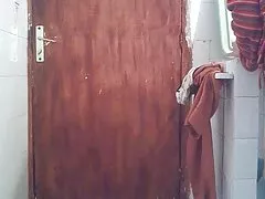 მგრძნობიარე კლიტი და დიდი Pussy ტუჩები მასტურბაცია