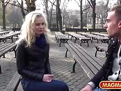 Classy Cindy Carson სცემს მამალი და იღებს fucked